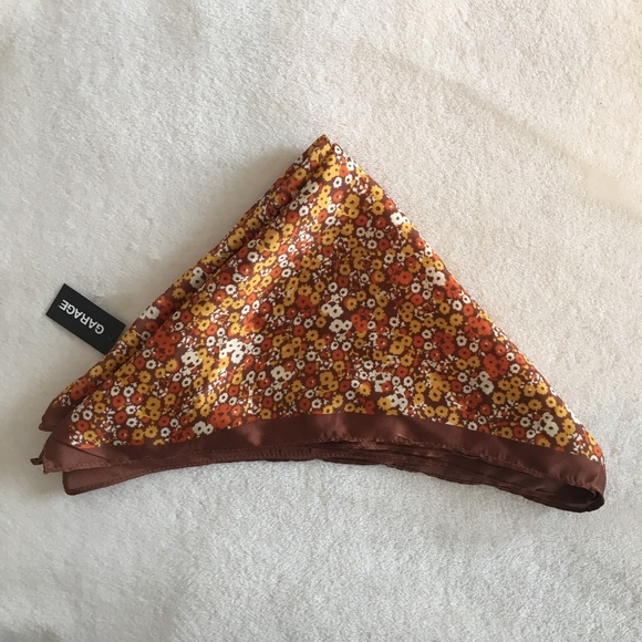 Garage | NWT Serafina Scarf - Picture 1 of 3